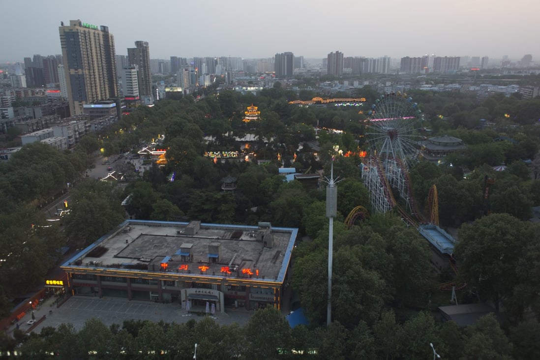 Average air quality worsened significantly in much of northern China over the winter compliance period. Photo: May Tse