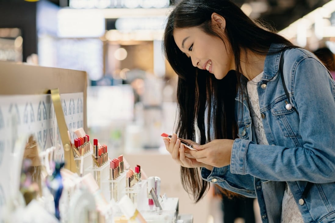Up to 91 per cent of China’s younger consumers look online for deals using their mobile phones, but three-quarters of them also say they think a bricks-and-mortar store offers a better shopping experience.