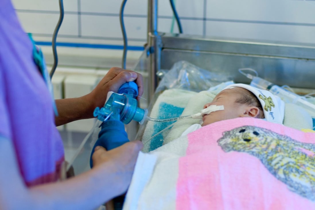 A baby gets treatment at a prenatal ward in Da Nang, Vietnam. The spread of drug-resistant bacteria CRE has reached “epidemic” levels in Vietnamese hospitals, a researcher warns, with infected newborns five times more likely to die than babies unaffected. Photo: Alamy