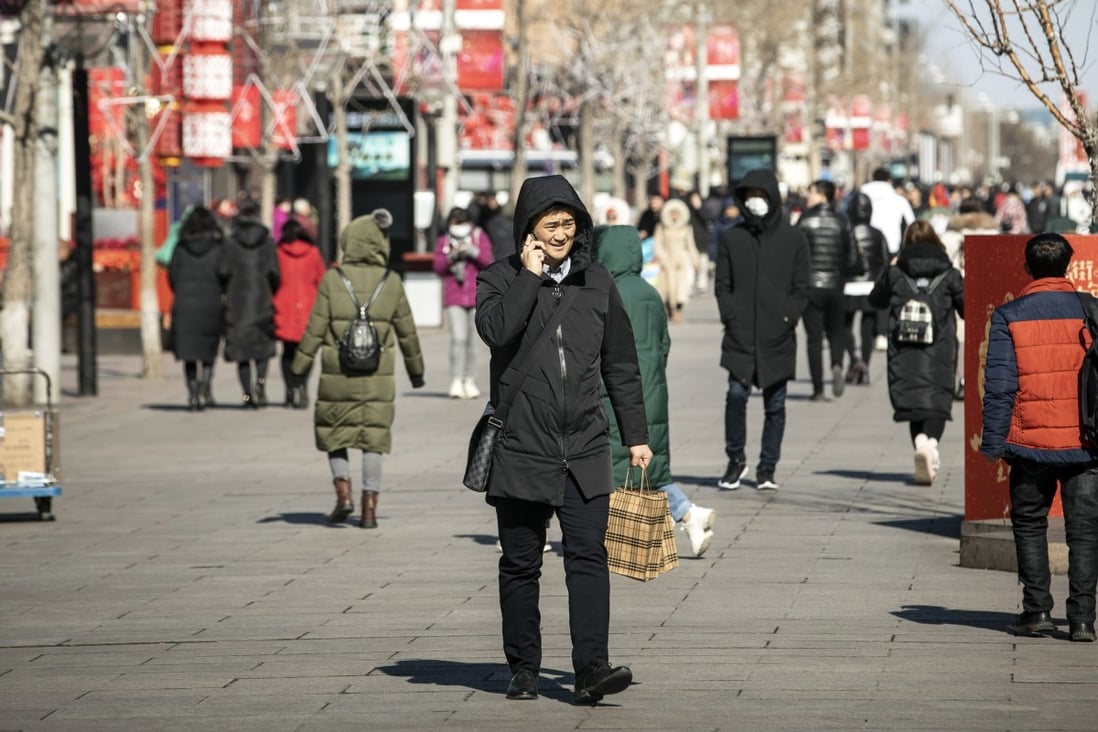Chinese shoppers are planning to buy more imported consumer goods. Photo: Bloomberg