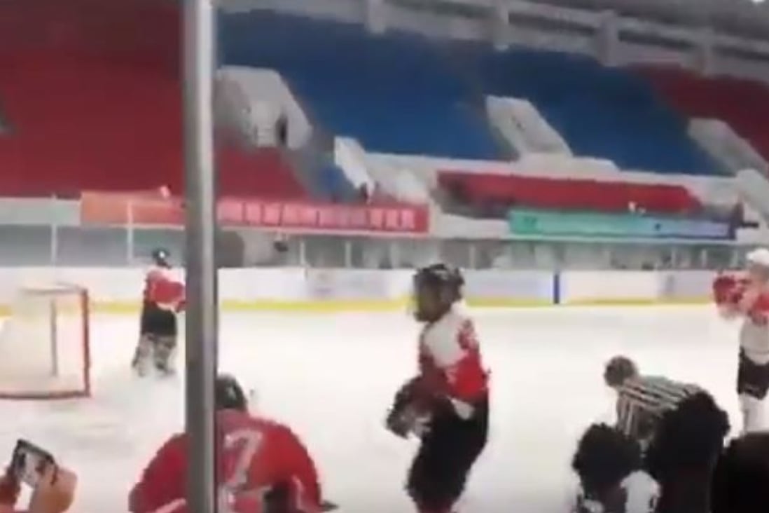 A brawl between Hong Kong and Shenzhen ice hockey players in the National Youth Games. Photo: Twitter