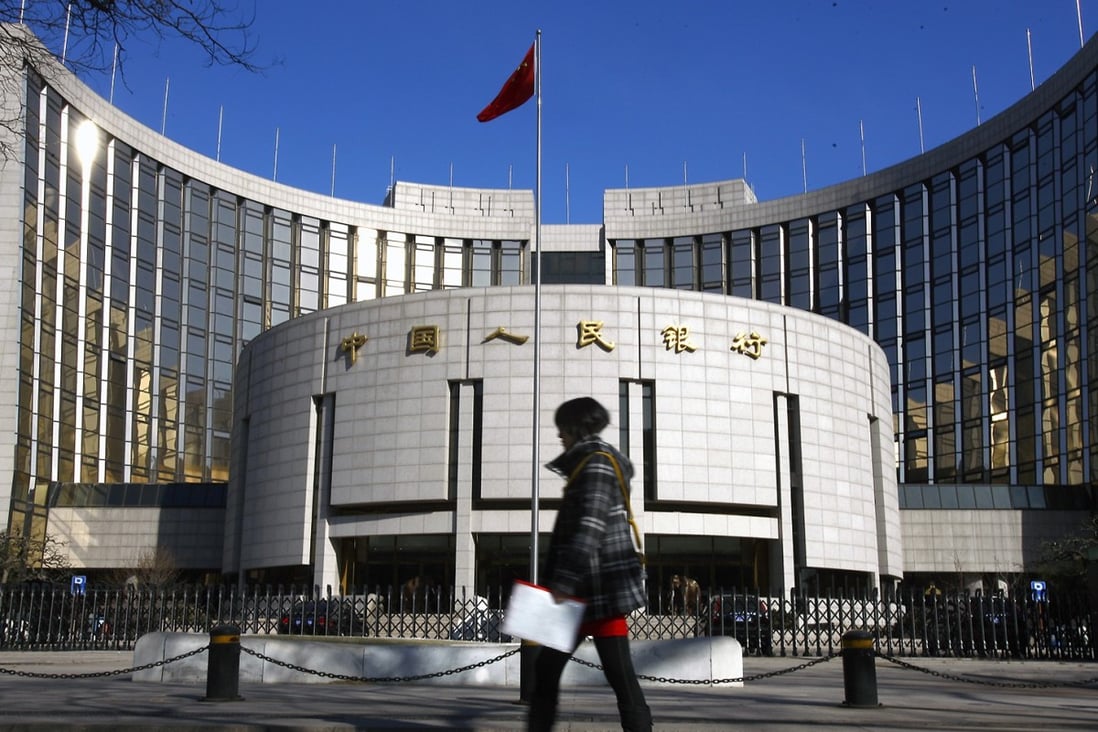 The central bank will calculate the average of those rates and publish it at 9.30am on the 20th of every month, starting from Tuesday, as the benchmark rate for the whole banking industry to follow. Photo: Xinhua