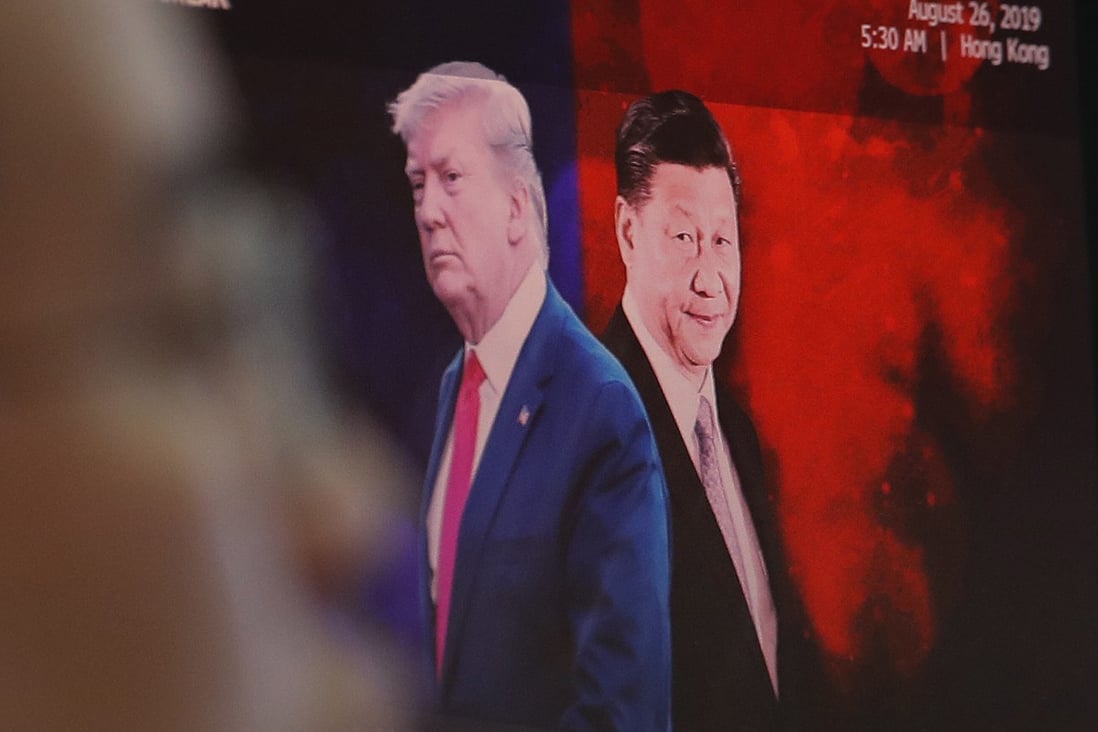 A computer screen shows images of Chinese President Xi Jinping, right, and U.S. President Donald Trump as a currency trader works at the foreign exchange dealing room of the KEB Hana Bank headquarters in Seoul, South Korea. Asian shares tumbled Monday after the latest escalation in the U.S.-China trade war renewed uncertainties about global economies, as well as questions over what Trump might say next. (Photo: AP)