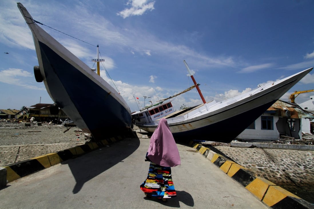 Fishing boats were stranded after an earthquake and tsunami hit Wani Village in West Coast of Donggala, Central Sulawesi, Indonesia on October 4, 2018. Photo: Eko Siswono Toyudho/Anadolu Agency
