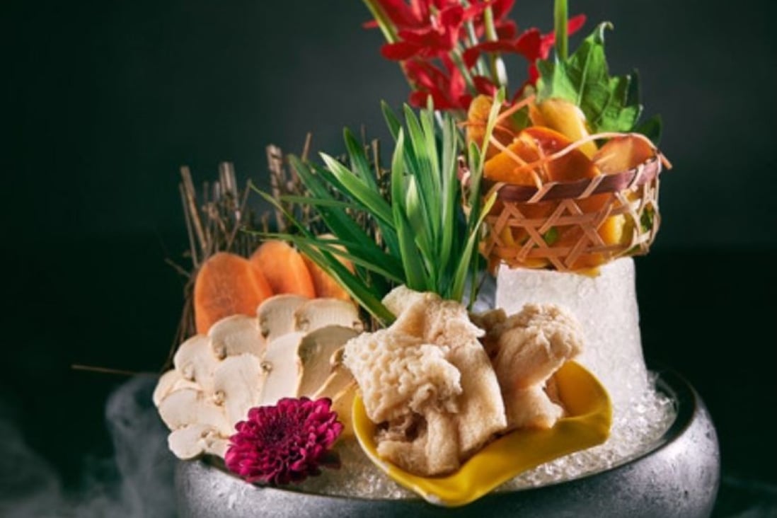Shanghai has a growing number of vegetarian restaurants. This mushroom hotpot is served at Yan Gege Sushi Hotpot.