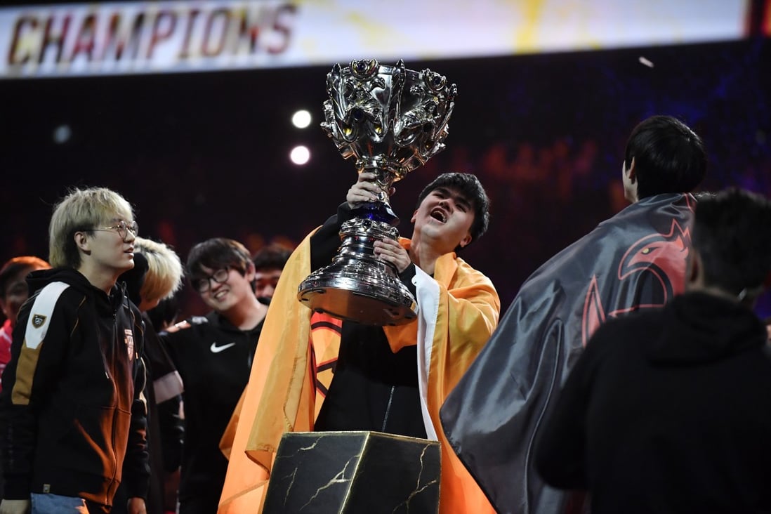 The Chinese team, Team FunPlus Phoenix, after winning the final of the League of Legends e-sport tournament in Paris, France, on Sunday. Photo: EPA-EFE