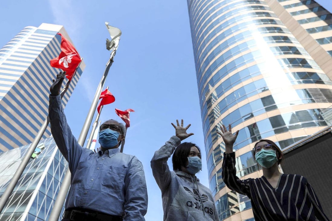 Protesters were out on the streets again during their lunch hour on Friday as part of the daytime campaign launched last week by the anti-government movement. Photo: Xiaomei Chen