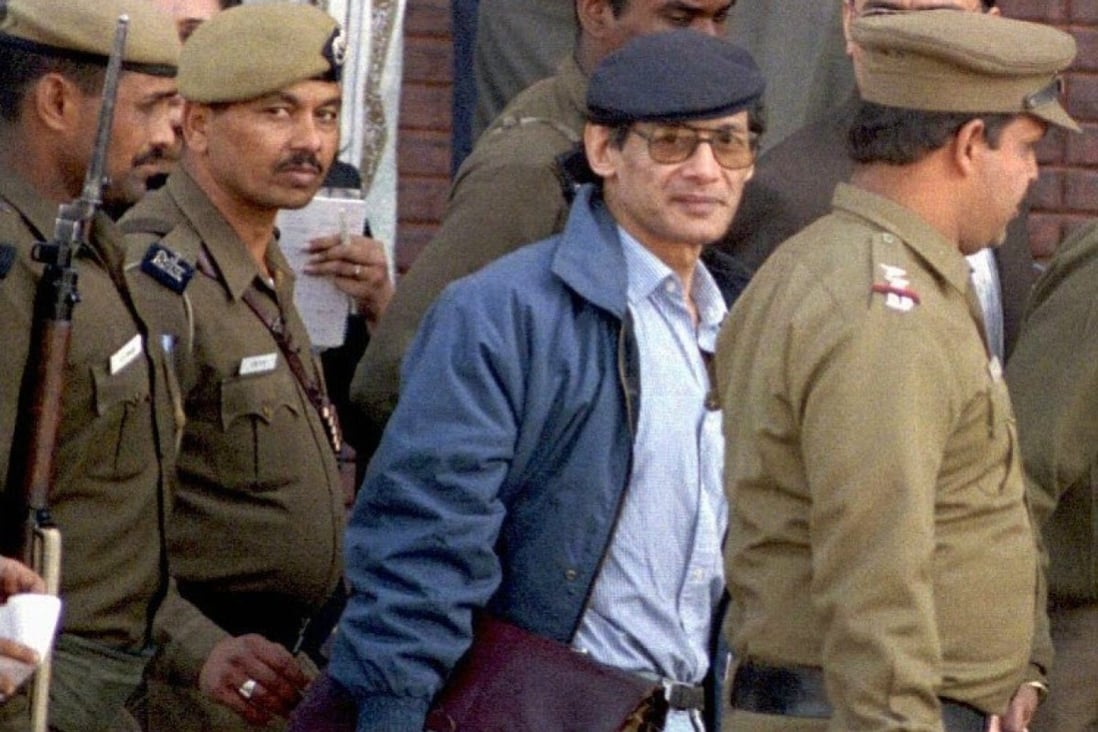 Convicted serial killer Charles Sobhraj leaves a New Delhi court in 1997 after an Indian judge ordered that he be released from prison on bail. Photo: Reuters