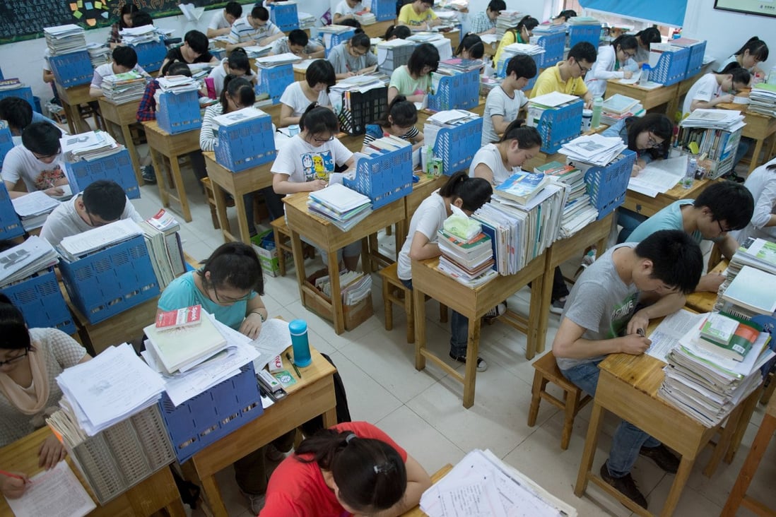 Students attend class at a school in Hefei, capital of east China's Anhui province. Photo: Xinhua