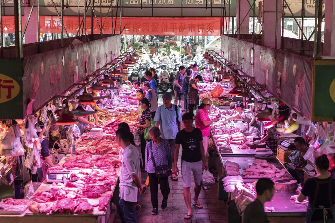 Wholesale pork prices last week fell back 0.8 per cent from the previous week, the fourth straight weekly decline, according to the latest data released by the commerce ministry on Wednesday. Photo: Bloomberg
