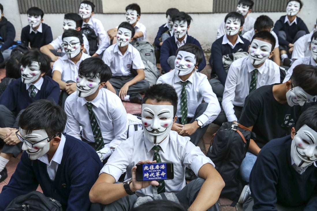 Ying Wa College students in Cheung Sha Wan stage a peaceful protest outside the school in November. Photo: Winson Wong