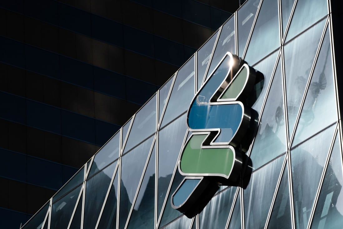 Winters believes the existing branch network of Standard Chartered remains important, complementing the new virtual bank services. Photo: Bloomberg