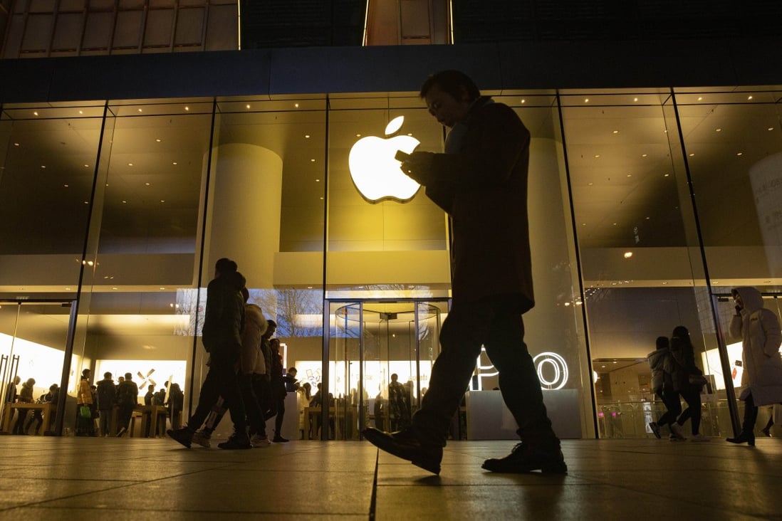 Apple is “deep cleaning” stores, checking employees’ temperatures and limiting employee travel in affected areas in response to the coronavirus outbreak, according to chief executive Tim Cook. Photo: AP