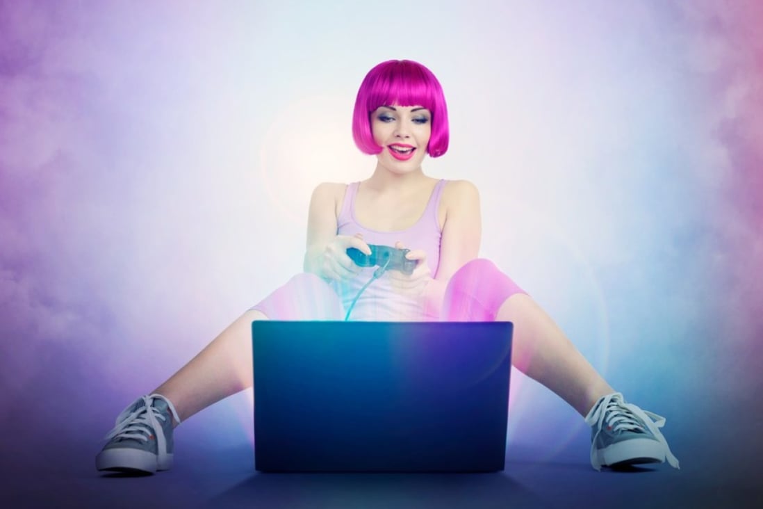 E-girls are a counter-trend to Instagram influencers. They are often seen on the TikTok video app and sport, bright dyed hair, piercings and heavy eye make-up. Photo: Shutterstock