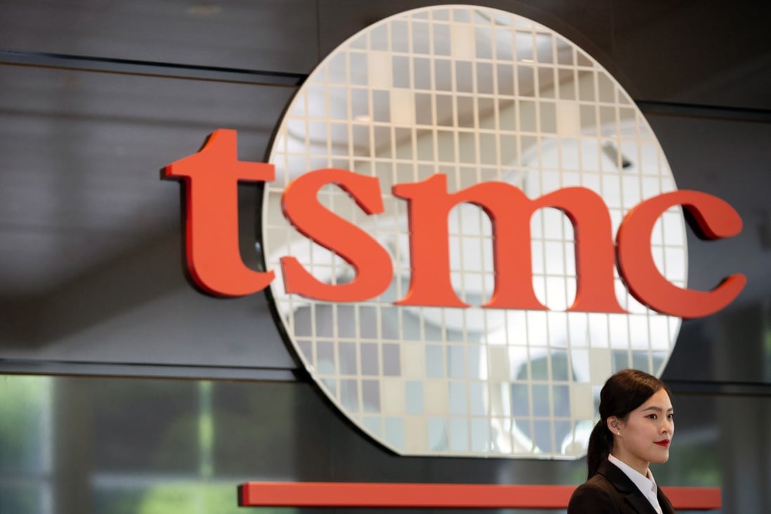 Signage for Taiwan Semiconductor Manufacturing Co. (TSMC) is displayed at the company's headquarters in Hsinchu, Taiwan, on Wednesday, June 5, 2019. Photo: Bloomberg