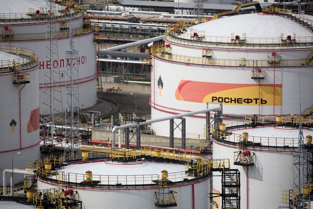 Oil storage tanks at a refinery in Russia. Photo: Bloomberg
