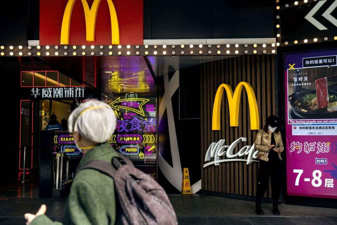 American chains Starbucks, McDonald’s and Subway were named on the People’s Bank of China’s list of firms that will test the digital currency in small transactions with 19 local businesses. Photo: Bloomberg