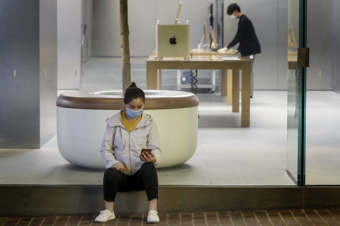 Cybersecurity company ZecOps says software flaws in Apple’s Mail app may have allowed hackers to infiltrate iPhones and other iOS devices for more than a year. Photo: Martin Chan