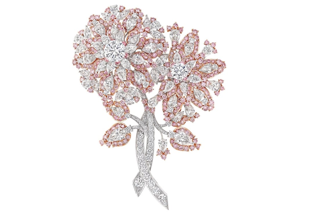 A pink and white diamond brooch from Graff – the likes of which will be a lot rarer when Rio Tinto’s Argyle mine closes in Western Australia. Photo: Graff