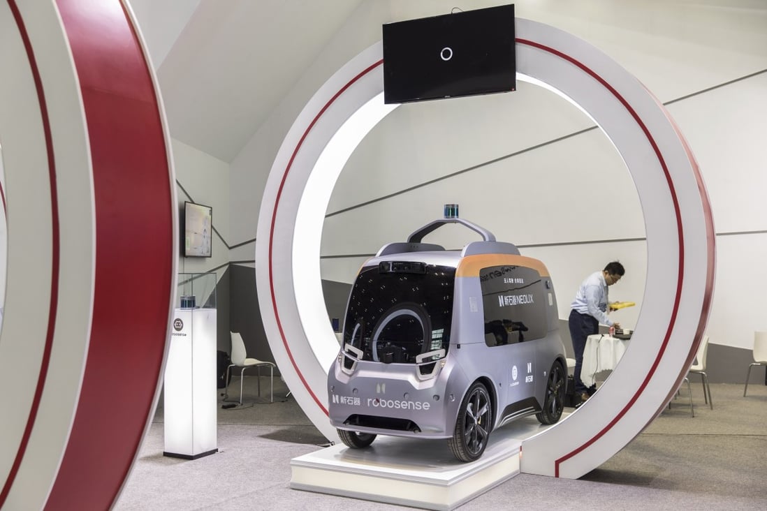 The Neolix Technologies autonomous vehicle, powered by Baidu Apollo technology, stands on display at the Auto Shanghai 2019 show in Shanghai, China, on Wednesday, April 17, 2019. Photo: Bloomberg