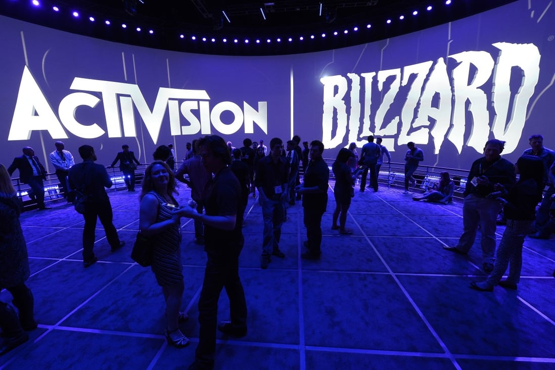 Những người tham dự tập trung tại triển lãm Activision Blizzard tại E3 (Electronic Entertainment Expo) ở Los Angeles, California, Hoa Kỳ, ngày 12 tháng 6 năm 2013. Ảnh: EPA-EFE