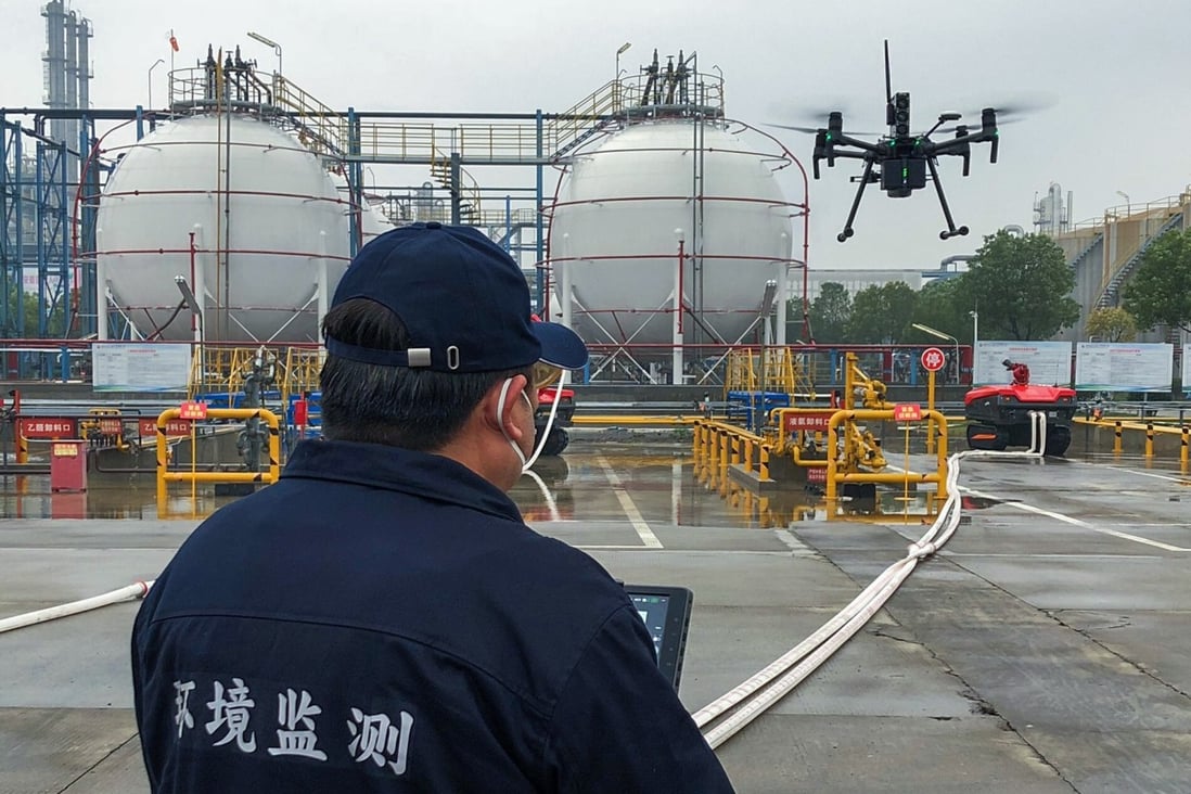 An inspector checks air quality with the help of a drone equipped with the Sniffer4D sensor. Photo: Handout