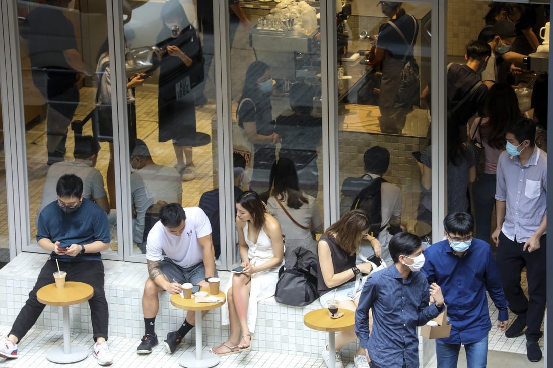 A crowded cafe in Central in downtown Hong Kong on Thursday. Photo: Dickson Lee