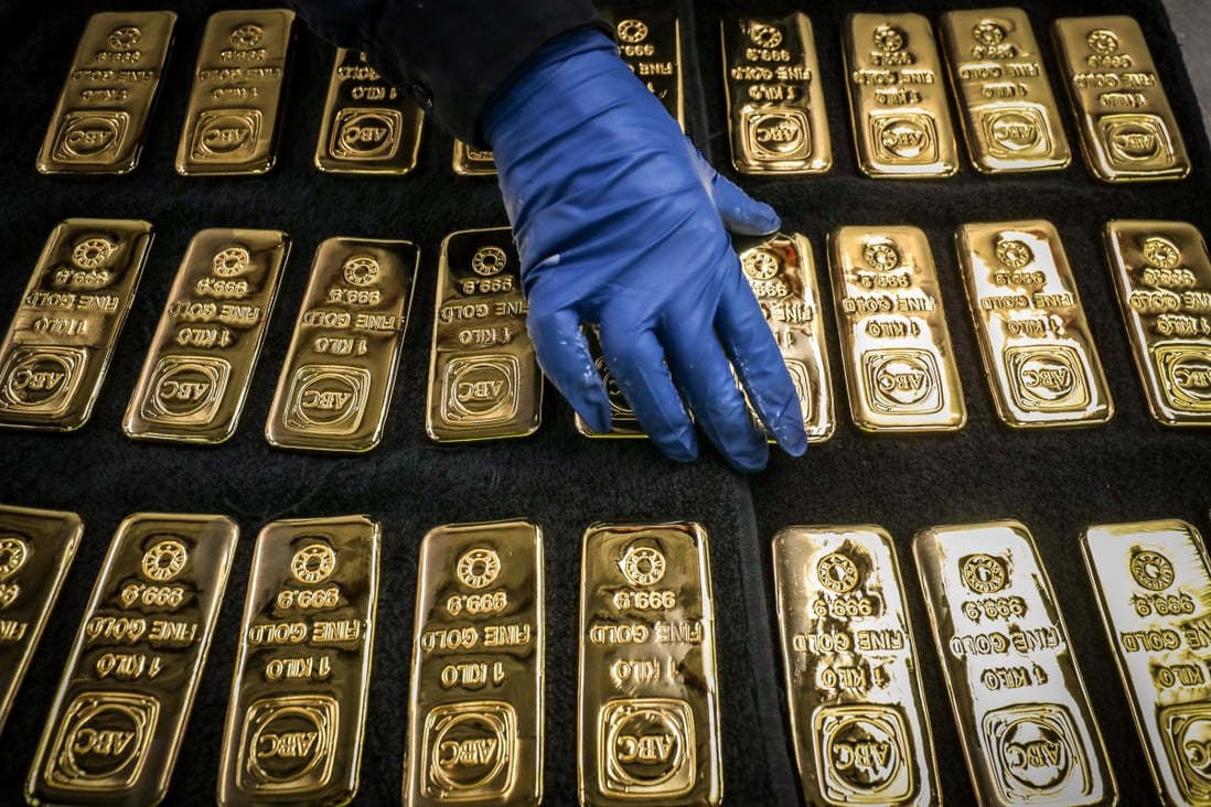 It’s time to get your hands on some gold. Photo: Bloomberg