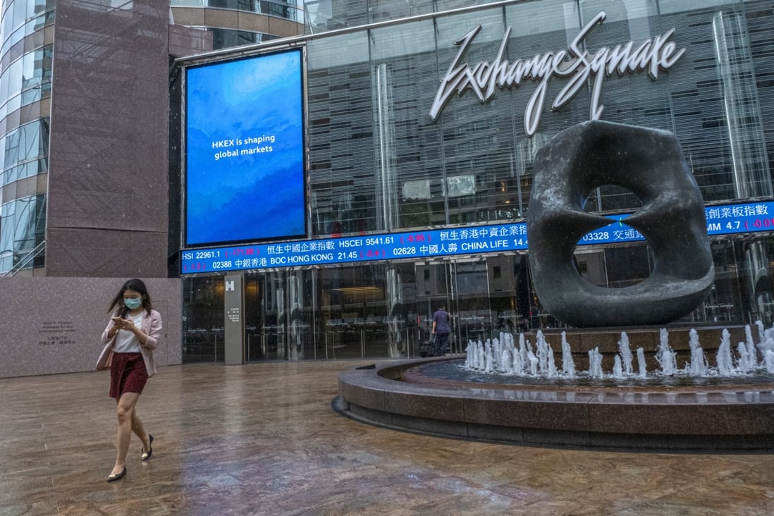 Partly because of coronavirus, Hong Kong – an international finance hub – saw a drop in visa approvals for expatriates in the six months to June. The challenge now is to restore itself as a beacon for talent. Photo: Sun Yeung