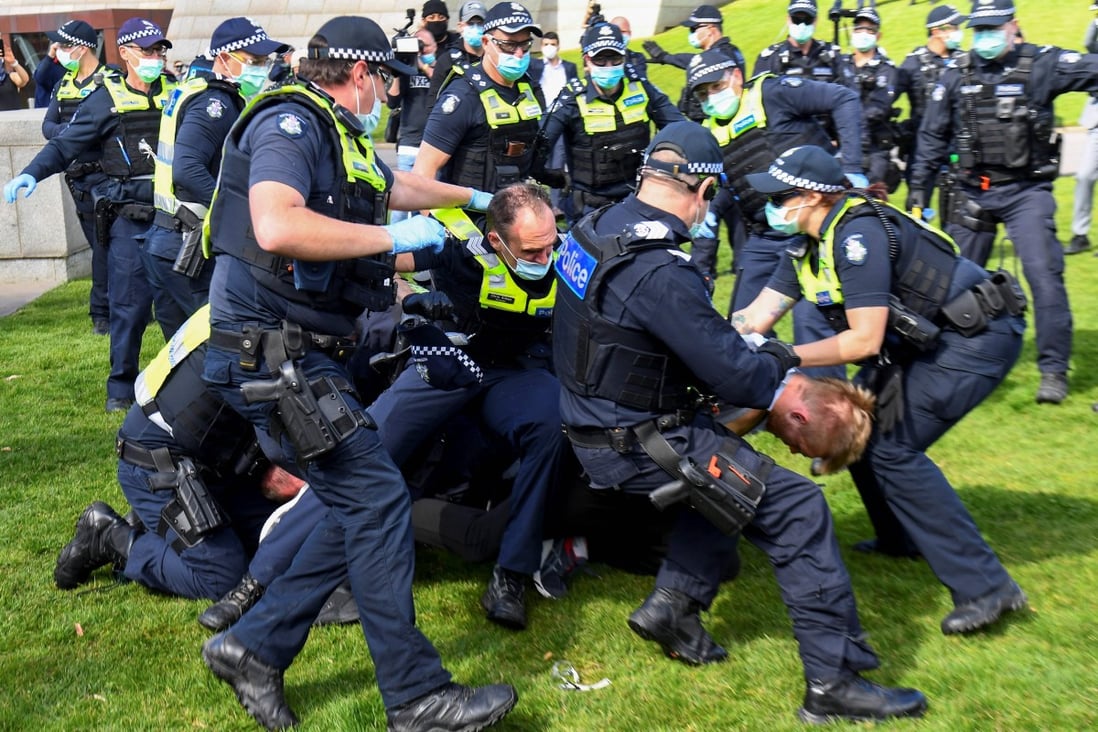 Police in Melbourne prepare for anti-lockdown protestors