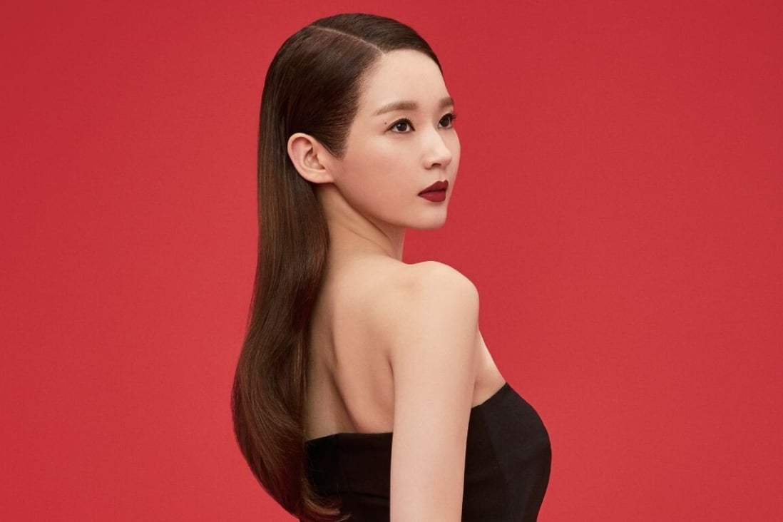 South Korean celebrities like singer Kang Min-kyung were slammed by fans for not revealing paid promotions on their YouTube channels.