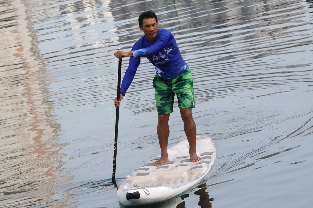 Hong Kong ultra runner paddles 45km around Hong Kong Island on board made of plastic bottles