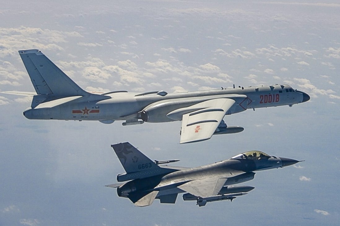 A Taiwanese fighter jet shadows a Chinese bomber over the Taiwan Strait in February. Photo: Military News Agency, ROC