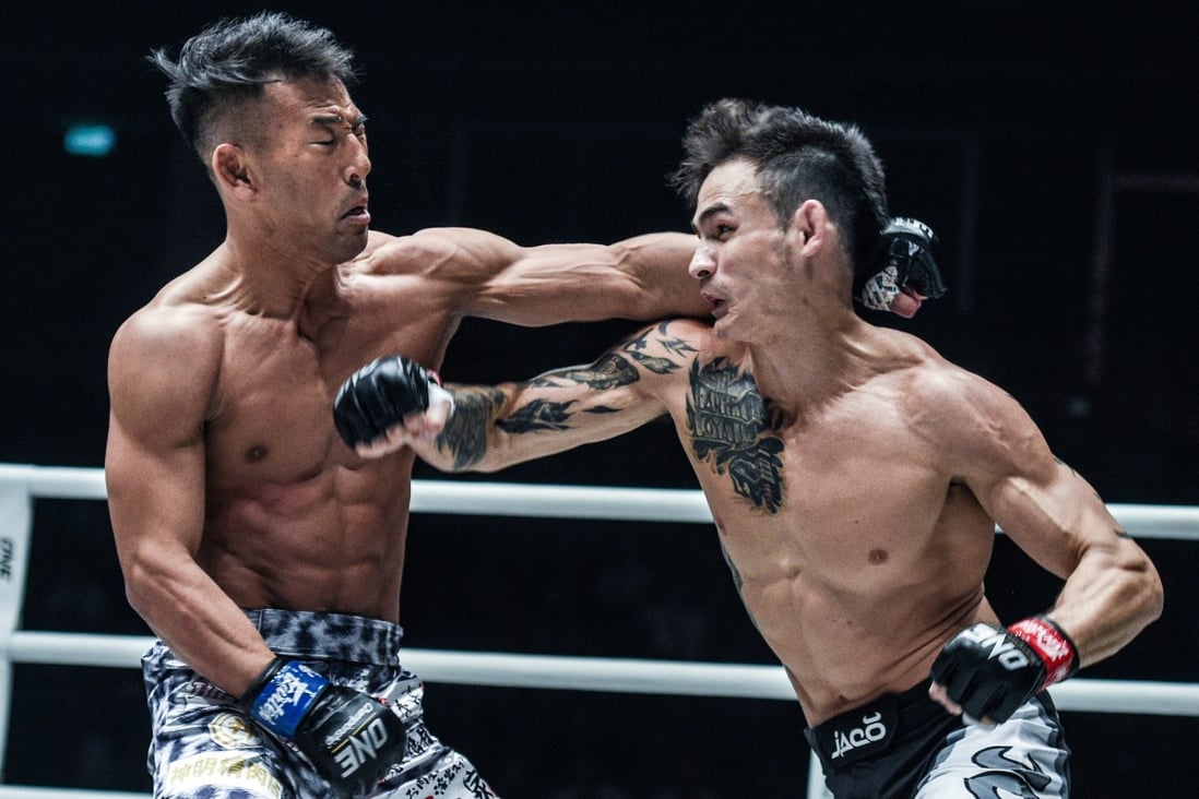 Thanh Le lands a punch on Ryogo Takahashi en route to a first-round TKO. Photos: ONE Championship.