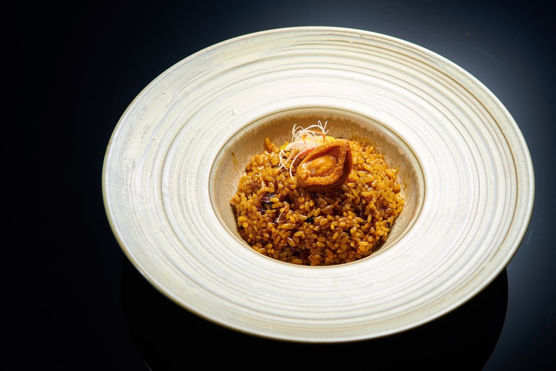 Moon Yue In Causeway Bay Top notch Chinese Cuisine In Sleek Surrounds Moon Yue In Causeway Bay Top notch Chinese Cuisine In Sleek Surrounds