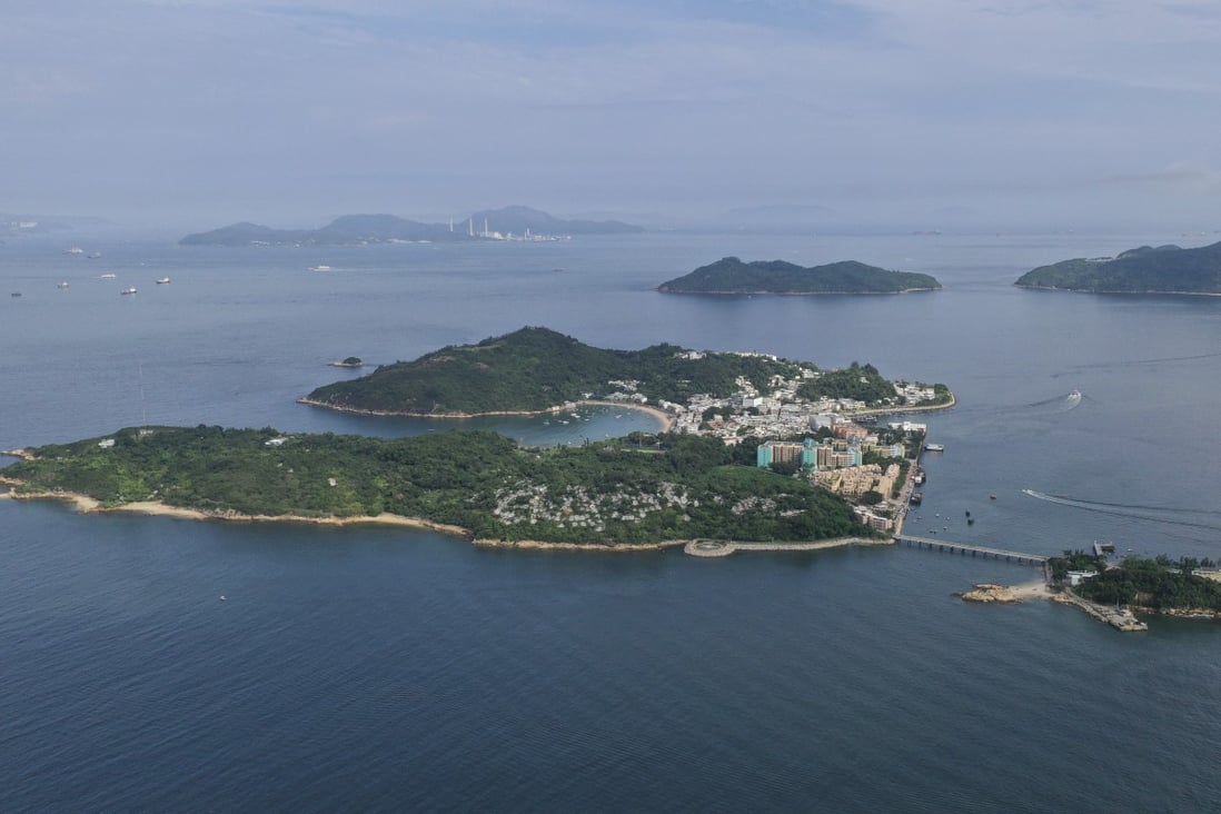 Artificial islands off Lantau will be built near Peng Chau (middle) and Sunshine Island (back left). Photo: Martin Chan