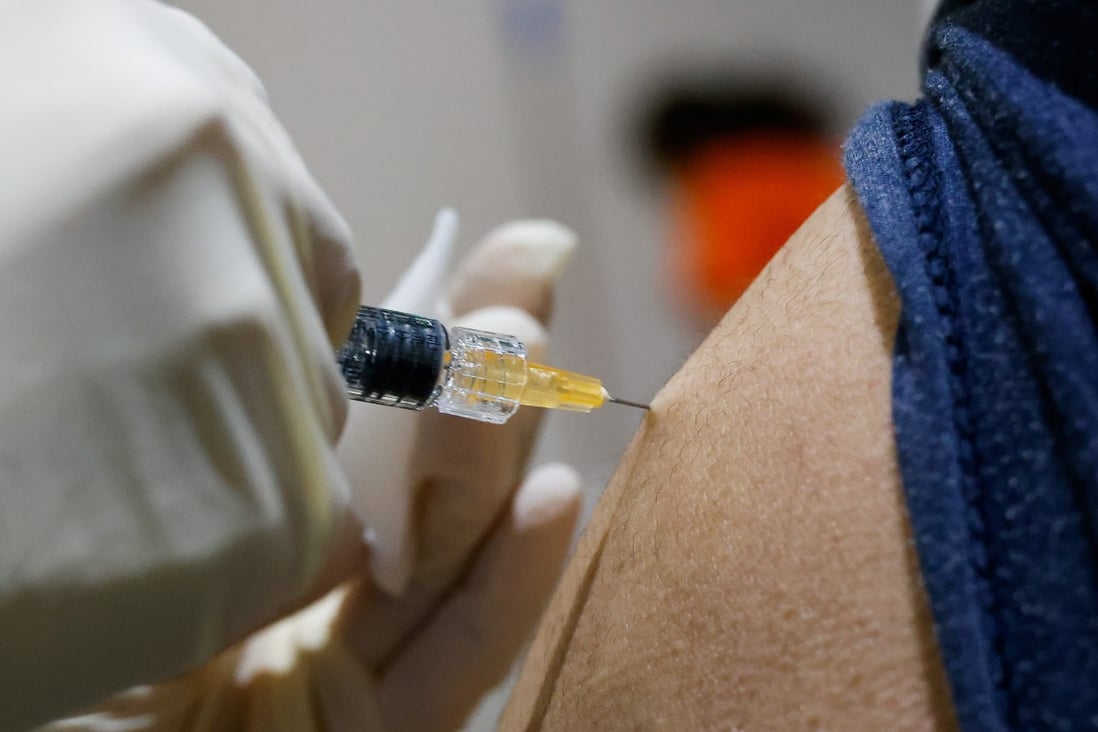 An influenza vaccine is administered at a hospital in Seoul. Health workers have reported a drop in the number of people coming in for vaccinations amid public concern following a number of deaths. Photo: Reuters
