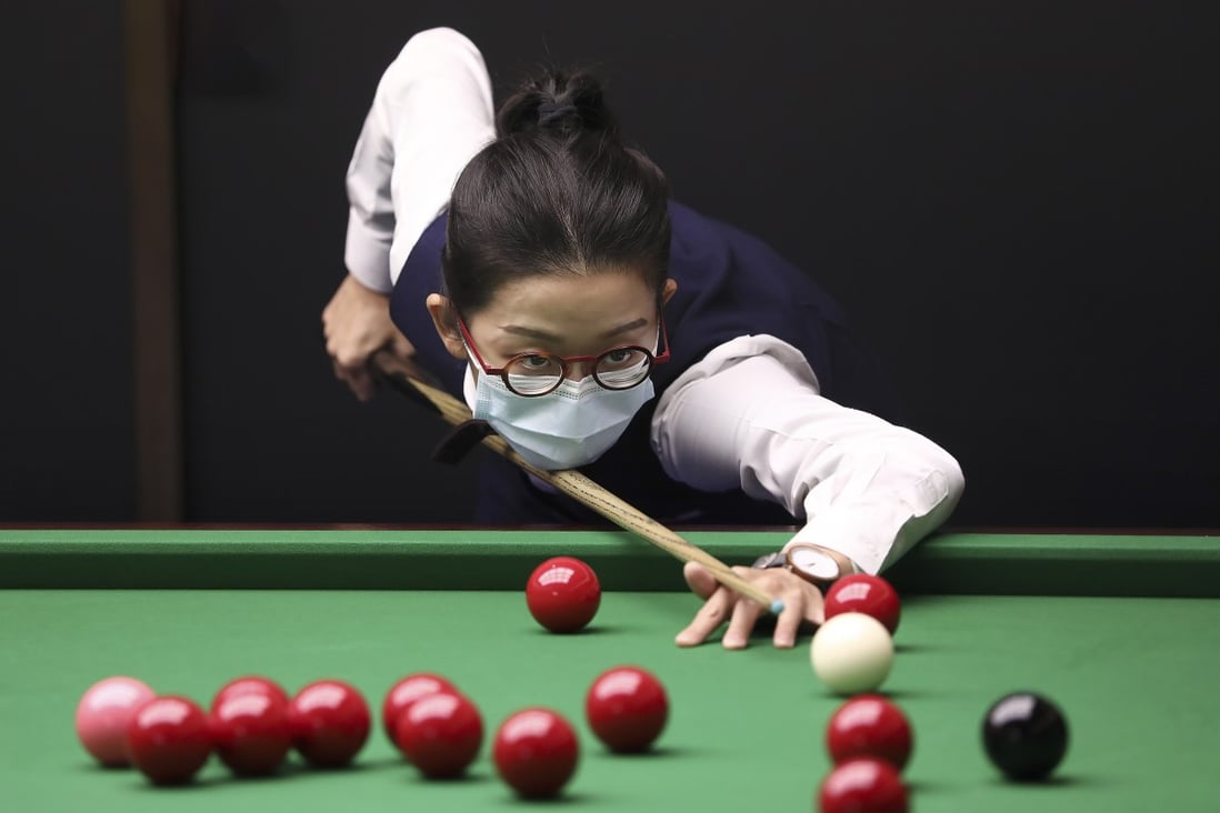 Ng On-yee lines up a black on her way to beating Cheung Yee-ting in the Hong Kong Women’s Open final. Photos: SCMP/ Jonathan Wong