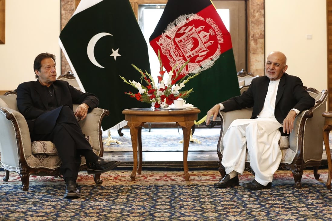 Pakistan's Prime Minister Imran Khan with Afghan President Ashraf Ghani in Kabul. Photo: AP
