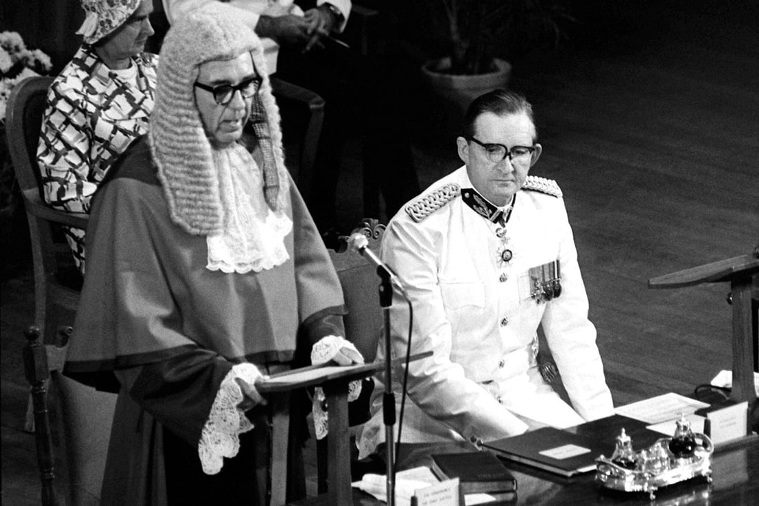 Murray MacLehose (right), who was widely known as “Jock the Sock”, is sworn in as governor of Hong Kong on November 19, 1971. Photo: SCMP