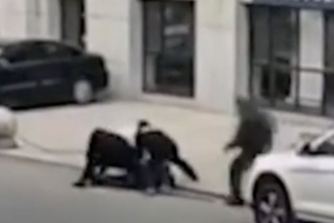 Crime in China knifewielding attacker kills seven, injures seven