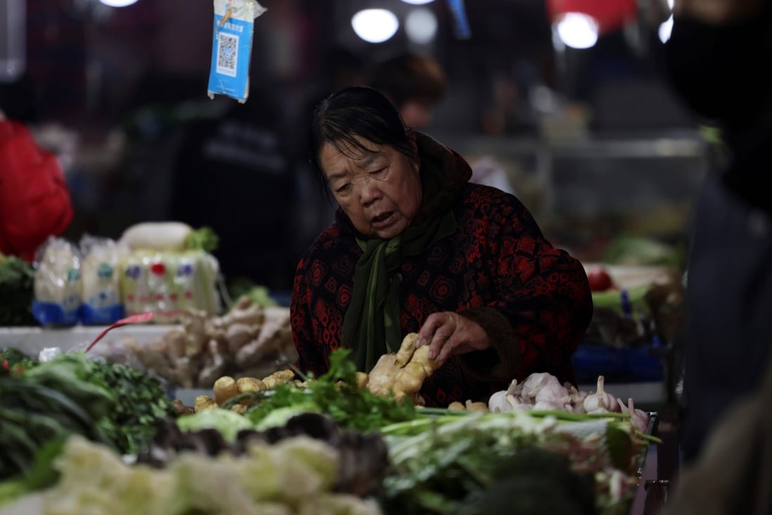 The report also highlighted that its indicators showed that goods prices, wages and other input costs have been rising since the second quarter contrasts to the official measures of producer and consumer prices, which both showed deflation in November. Photo: AFP