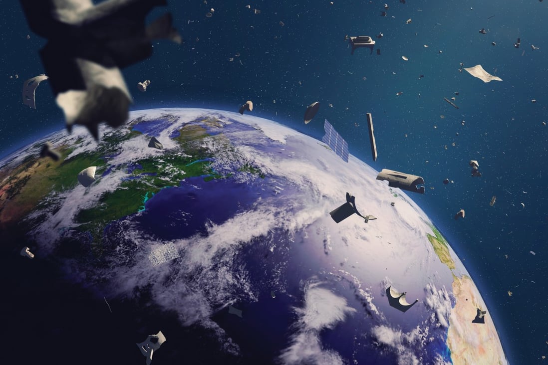Satellites made of wood would help reduce space junk around the Earth. Photo: Shutterstock