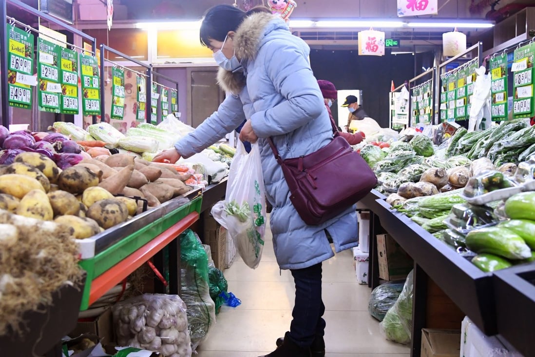 China’s official consumer price index (CPI) rose to 0.2 per cent in December from a year earlier, from minus 0.5 per cent in November. Photo: Xinhua