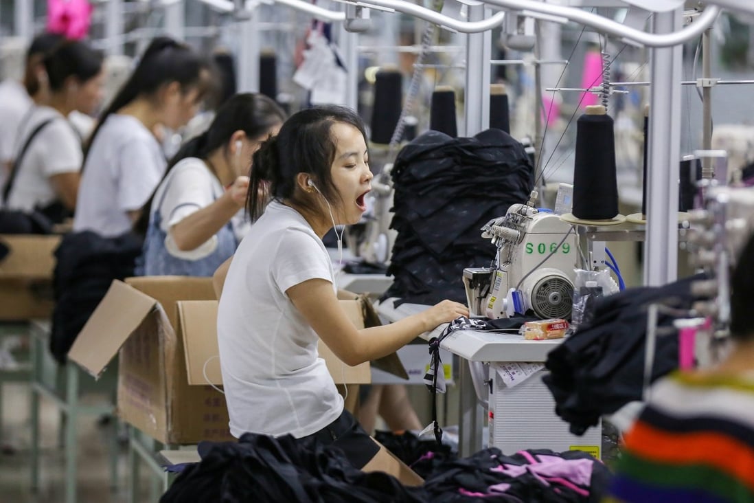 china-s-work-culture-and-demanding-bosses-challenged-by-two-labour