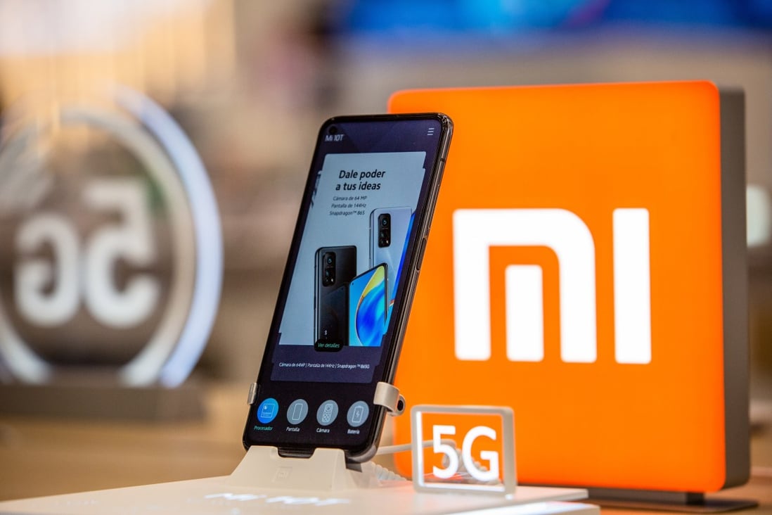 A Mi 5G smartphone by Xiaomi Corp on display inside the AliExpress plaza retail store, operated by Alibaba Group Holding, in Barcelona on January 13, 2020. Photo: Bloomberg