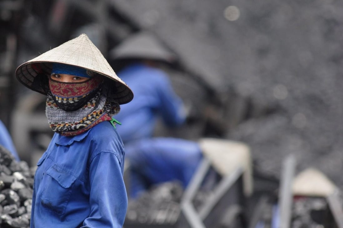 A worker at a coal mine in northern Quang Ninh province, Vietnam. Photo: EPA