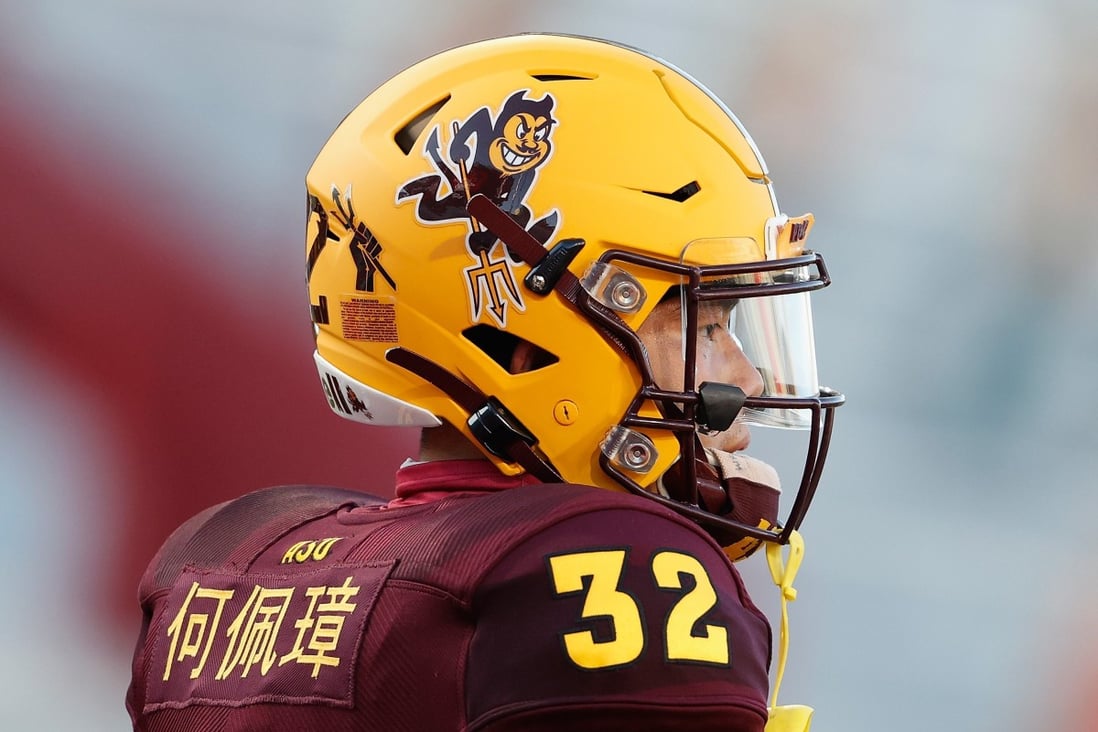 Jackson He of the Arizona State Sun Devils warms up before the game against the Arizona Wildcats at Arizona Stadium on December 11, 2020. Photo: AFP