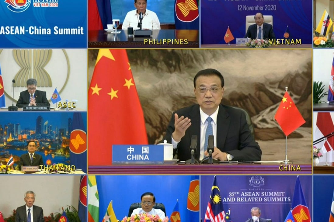 China's Premier Li Keqiang (centre) addresses Southeast Asian leaders at the Asean-China summit in November last year. Photo: AFP
