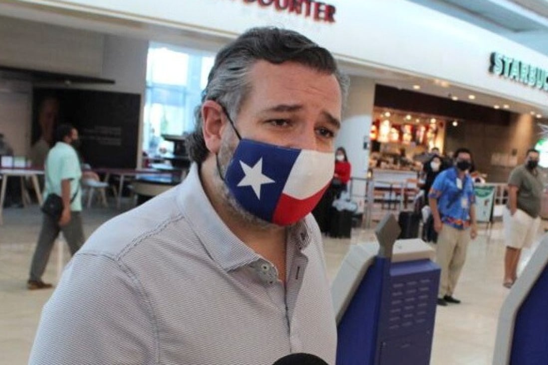 US Senator Ted Cruz at Cancun International Airport before boarding his plane back to the US. Photo: Reuters